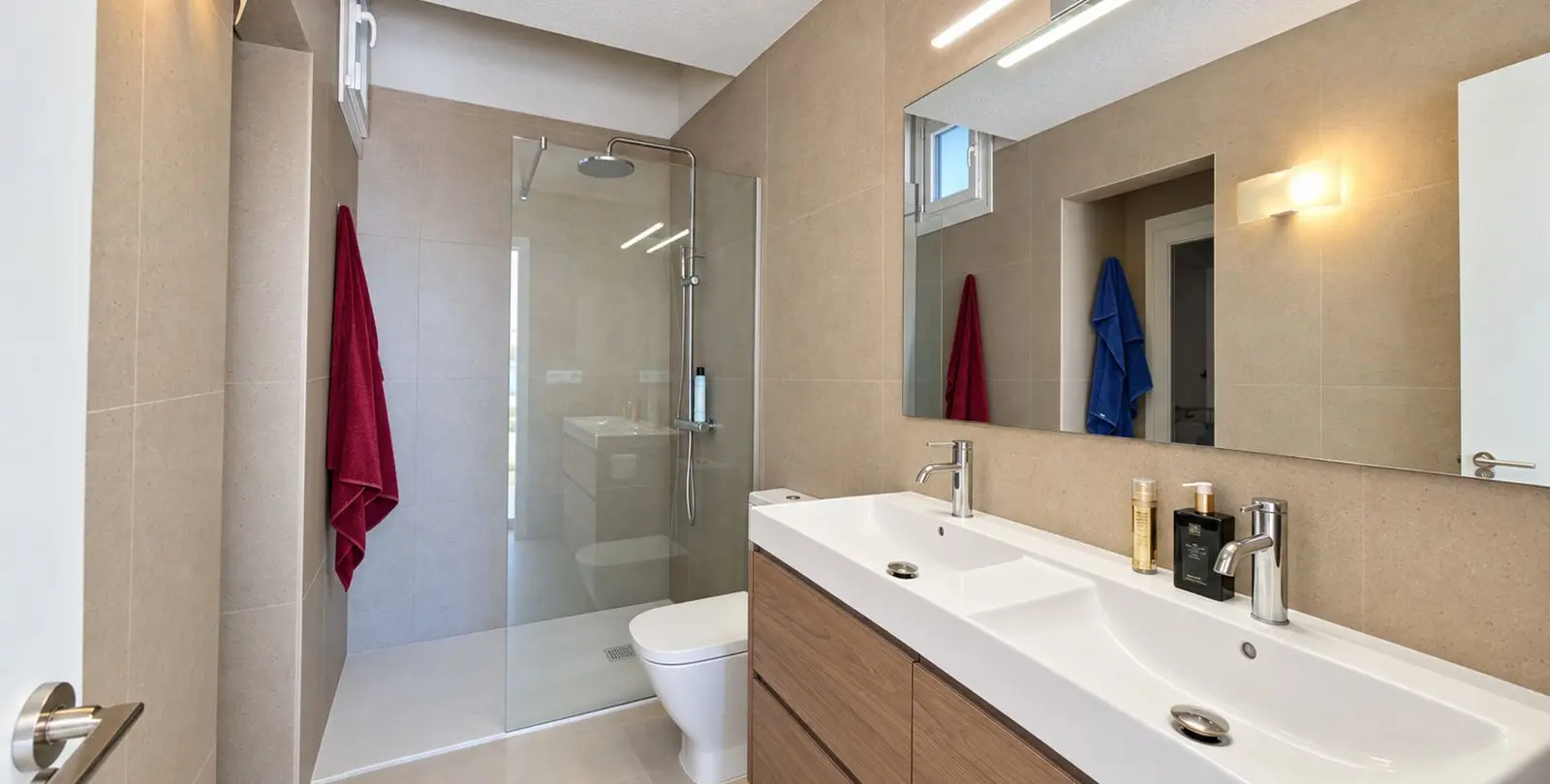 Venta de villa independiente en Estepona 32