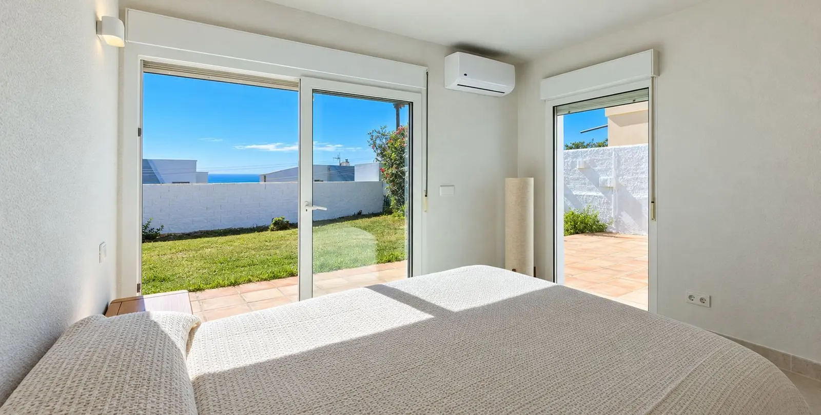 Venta de villa independiente en Estepona 40