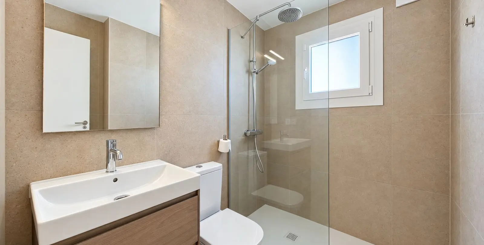 Venta de villa independiente en Estepona 42