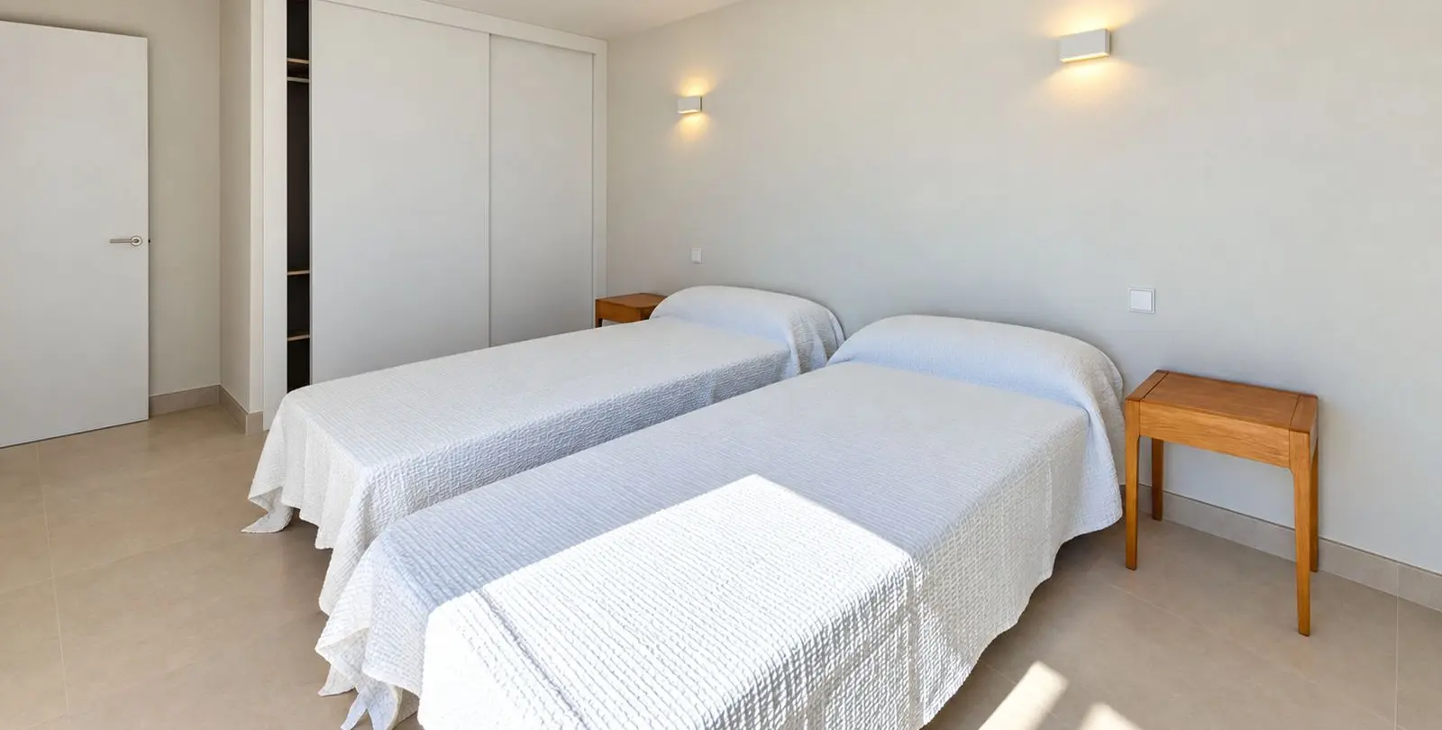 Venta de villa independiente en Estepona 50