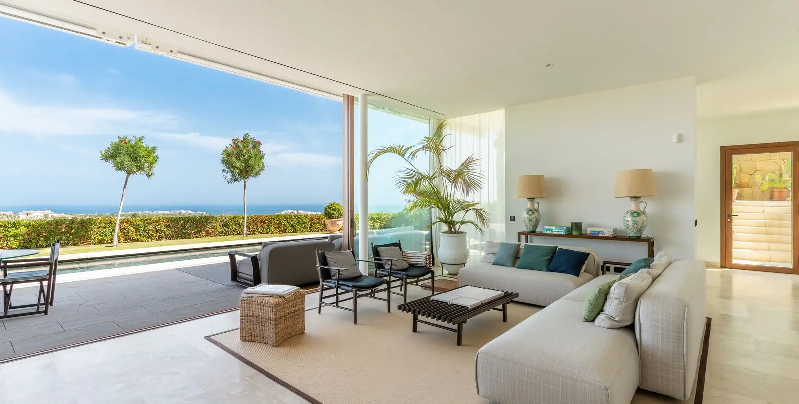 Venta de apartamento en planta baja en Casares 6