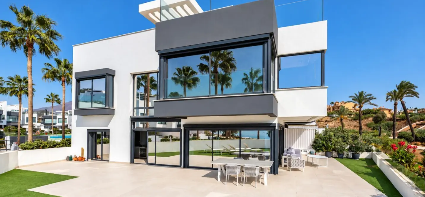 Venta de casa pareada en Estepona 1