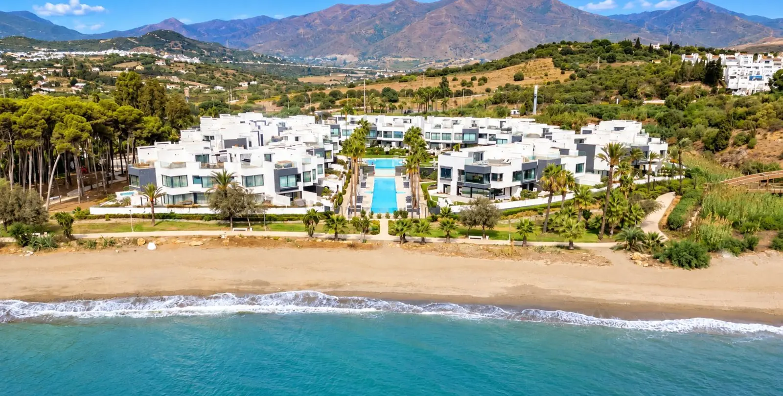 Venta de casa pareada en Estepona 3