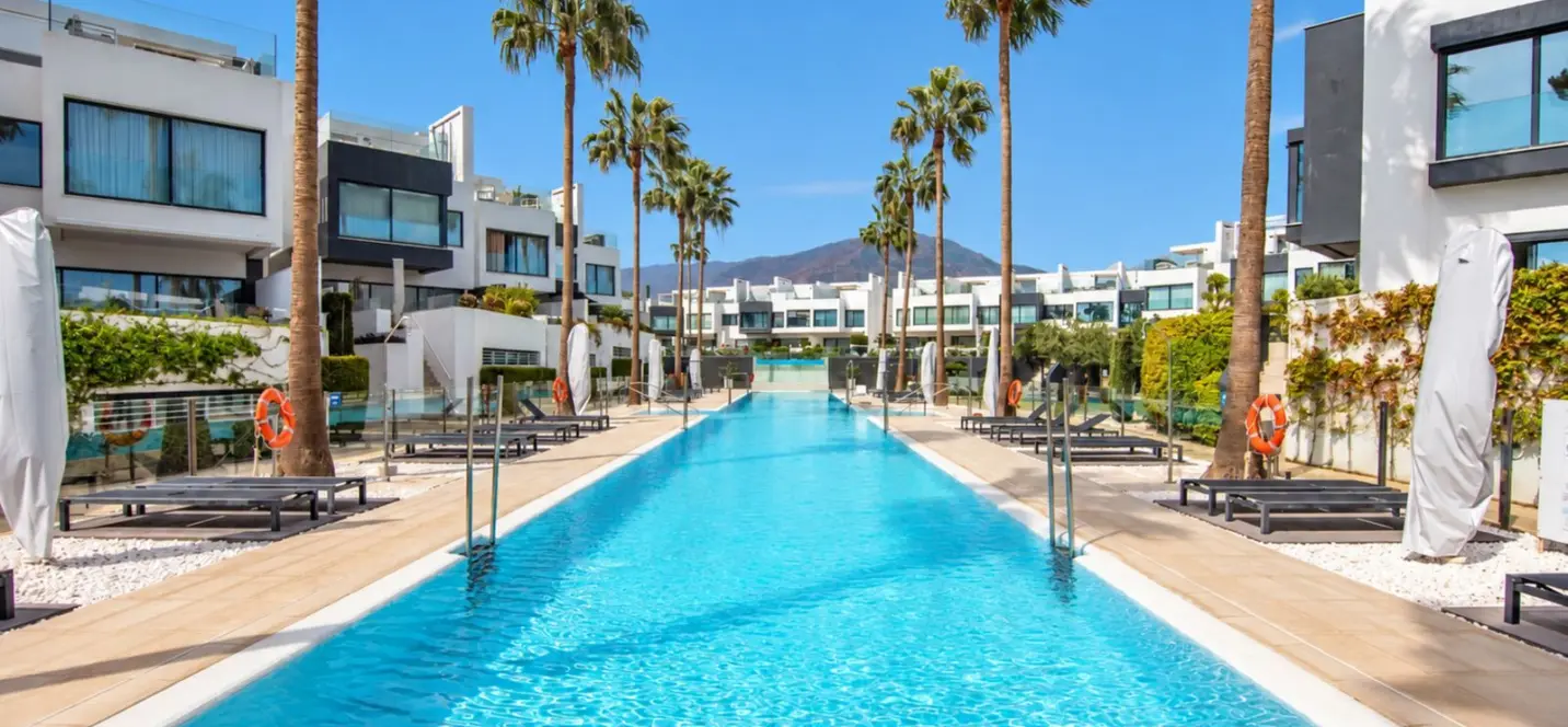 Sale of semi-detached house in Estepona 3