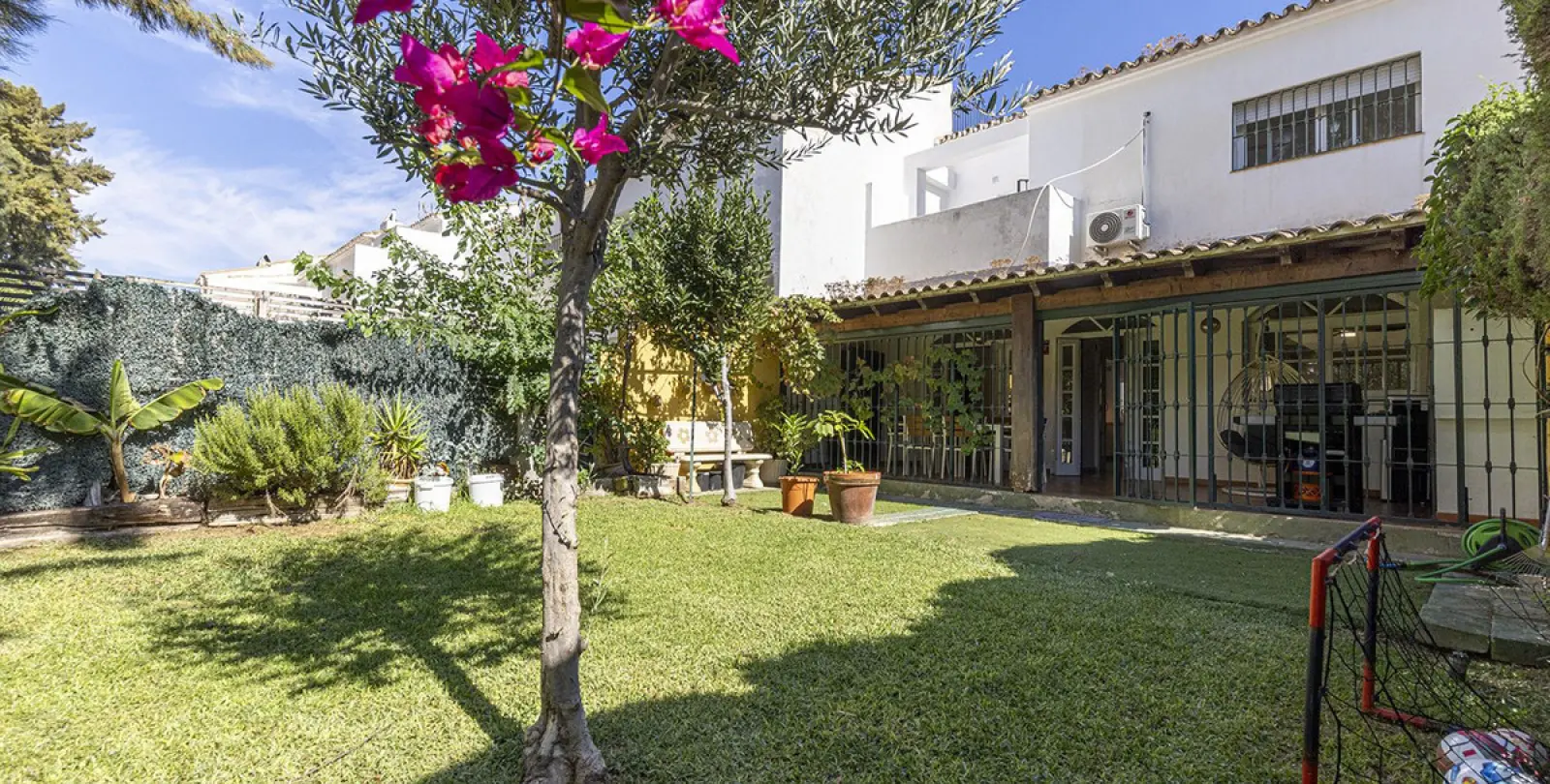 Long-term rent of semi-detached house in Atalaya 1