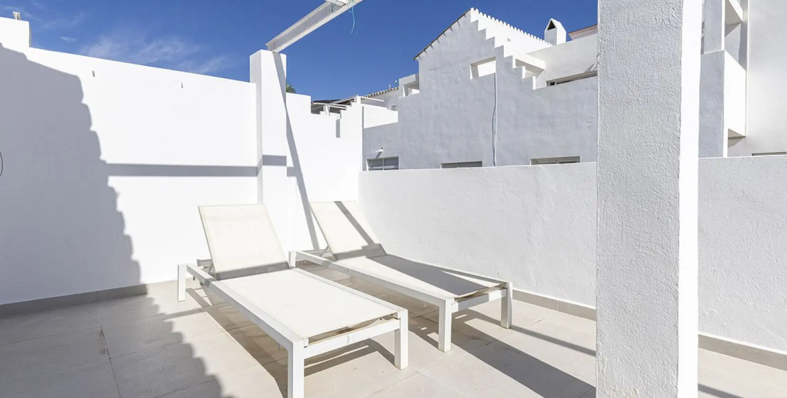 Long-term rent of semi-detached house in Atalaya 65