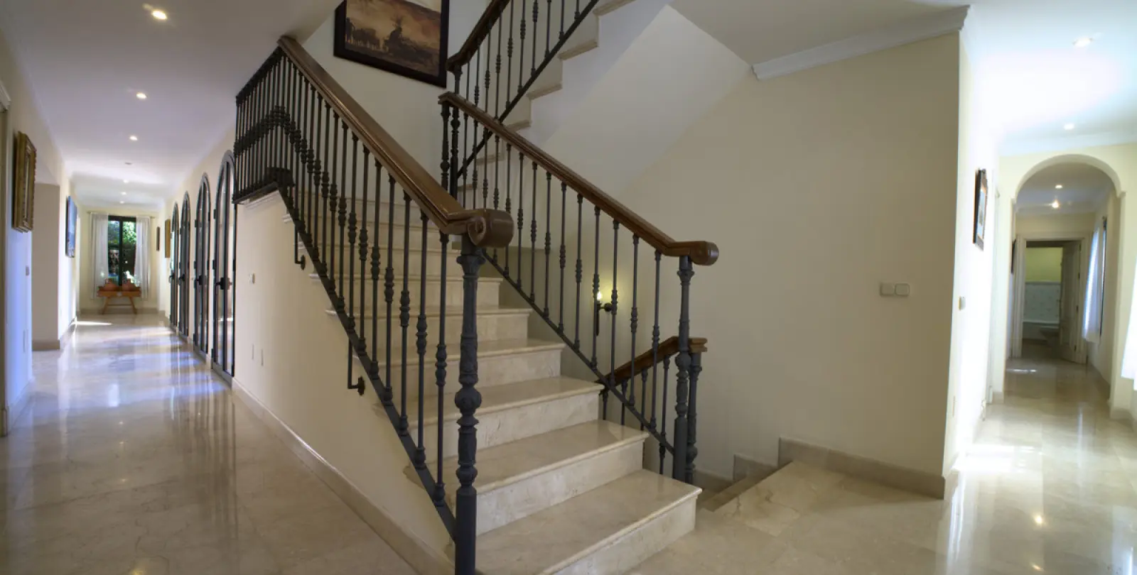 Long-term rent of detached villa in Bahía de Marbella 33