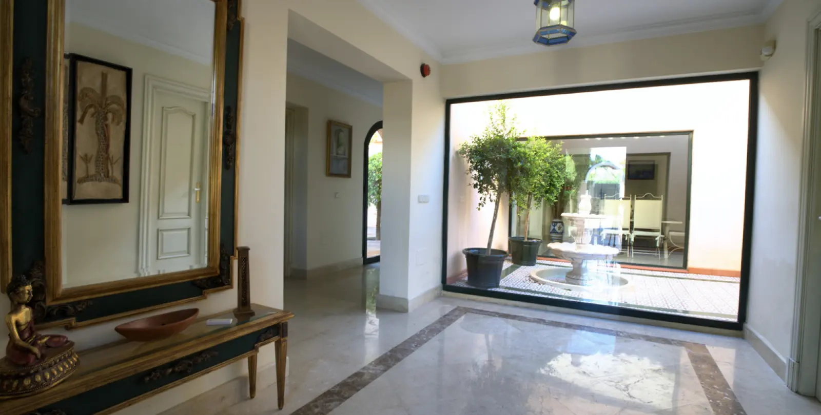 Long-term rent of detached villa in Bahía de Marbella 40