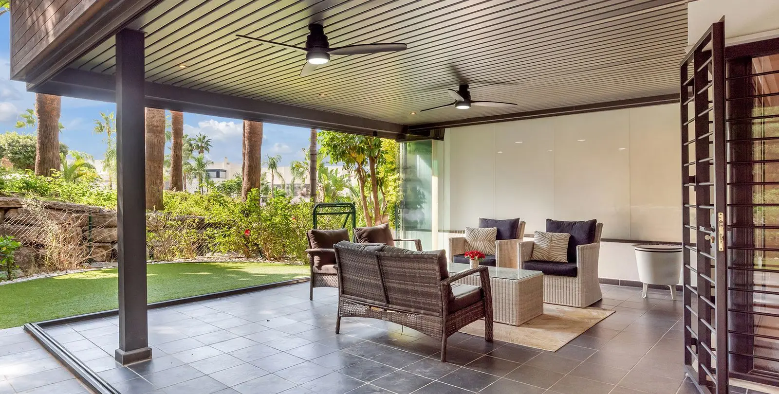 Venta de apartamento en planta baja en Los Flamingos 3