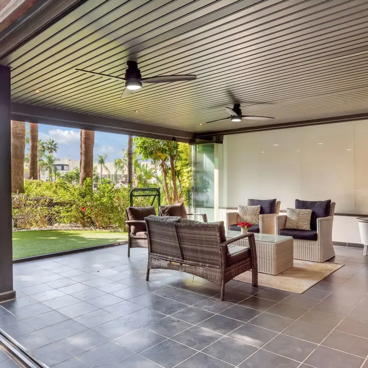 Venta de apartamento en planta baja en Los Flamingos