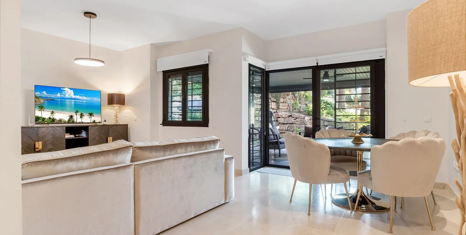 Venta de apartamento en planta baja en Los Flamingos 9
