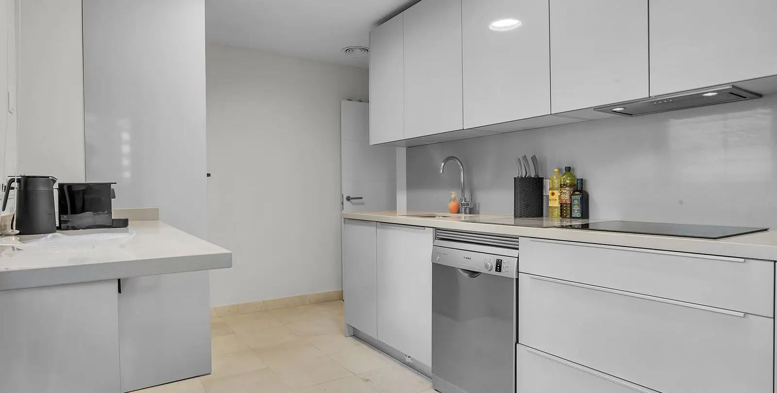 Venta de apartamento en planta baja en Los Flamingos 11