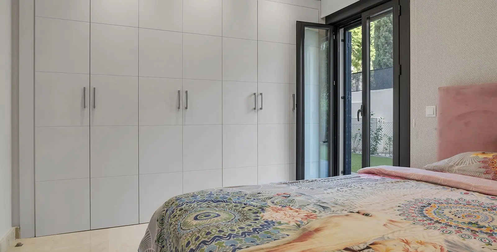 Venta de apartamento en planta baja en Los Flamingos 18