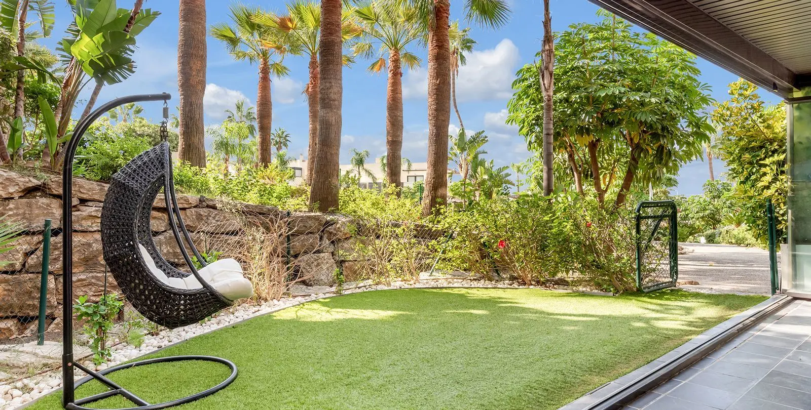 Venta de apartamento en planta baja en Los Flamingos 26
