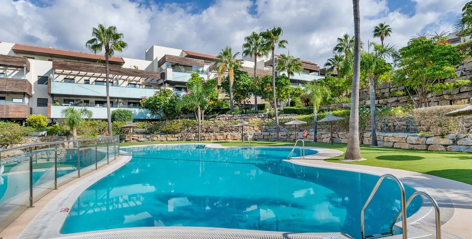 Venta de apartamento en planta baja en Los Flamingos 30