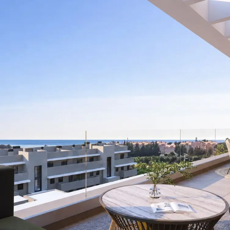 Venta de apartamento en planta media en Estepona