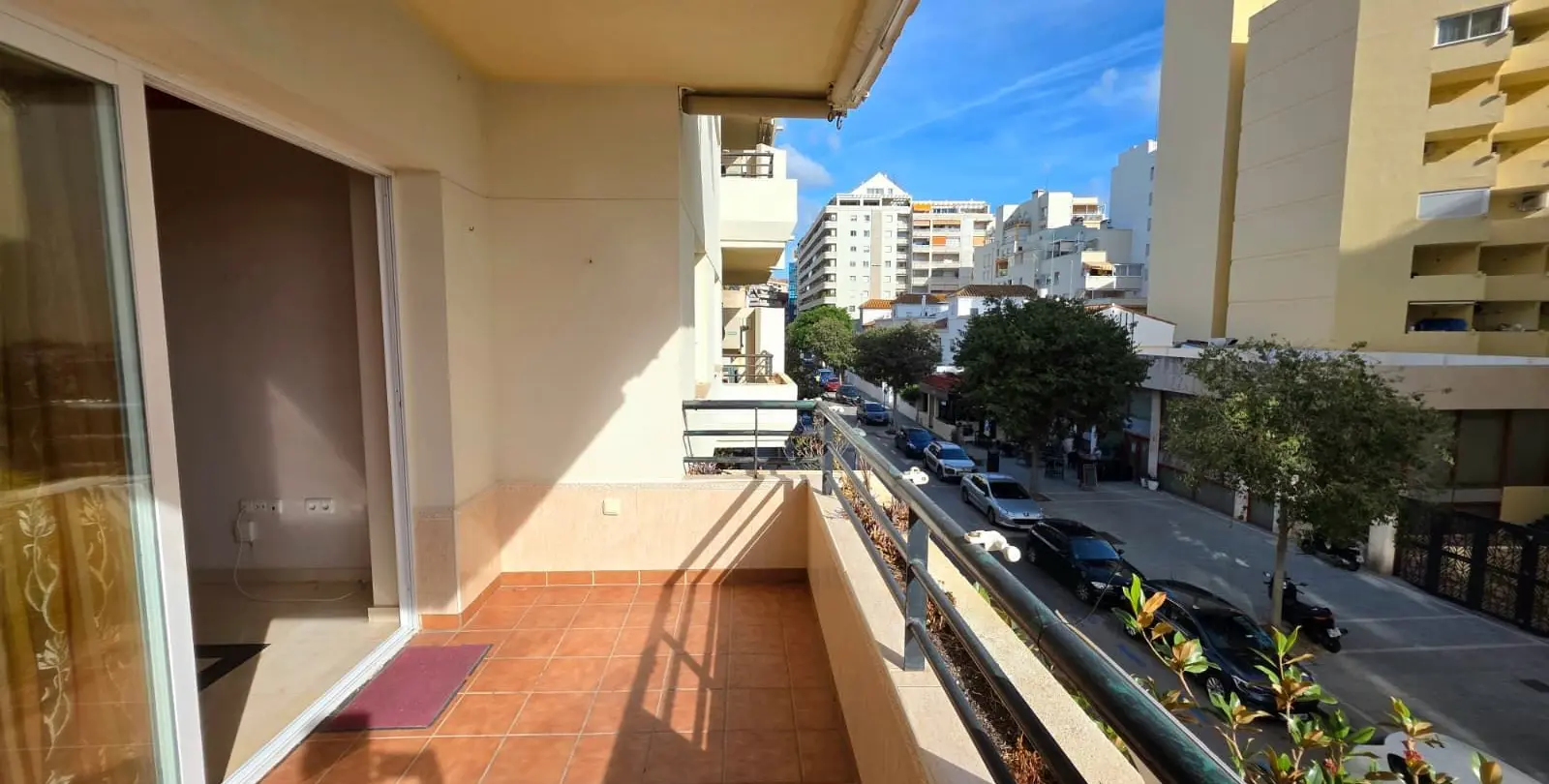 Venta de apartamento en planta media en Marbella 5