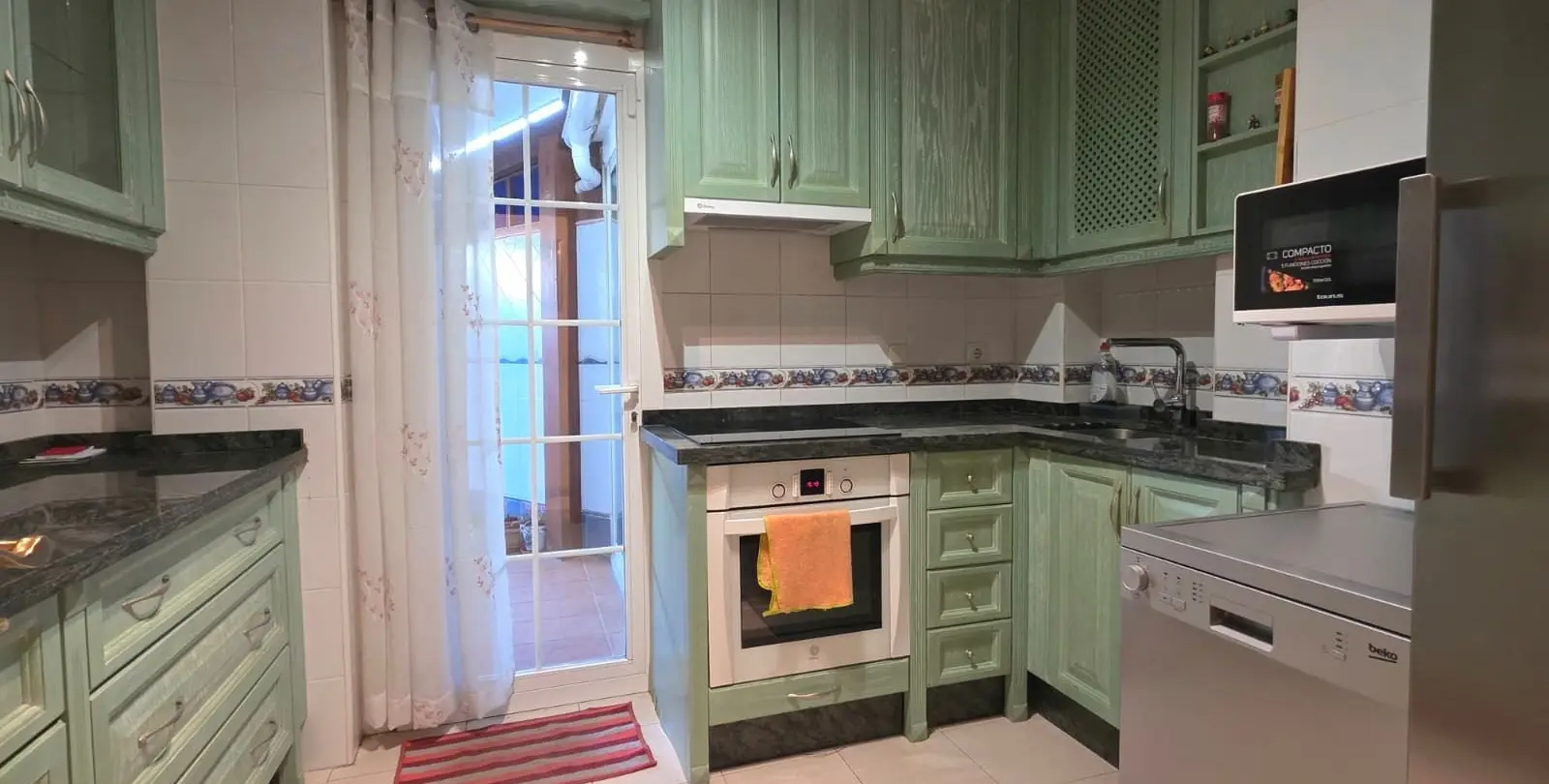 Venta de apartamento en planta media en Marbella 6