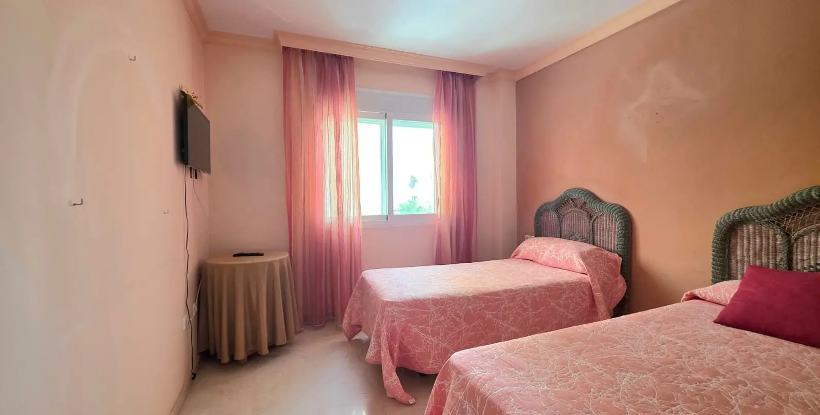 Venta de apartamento en planta media en Marbella 21