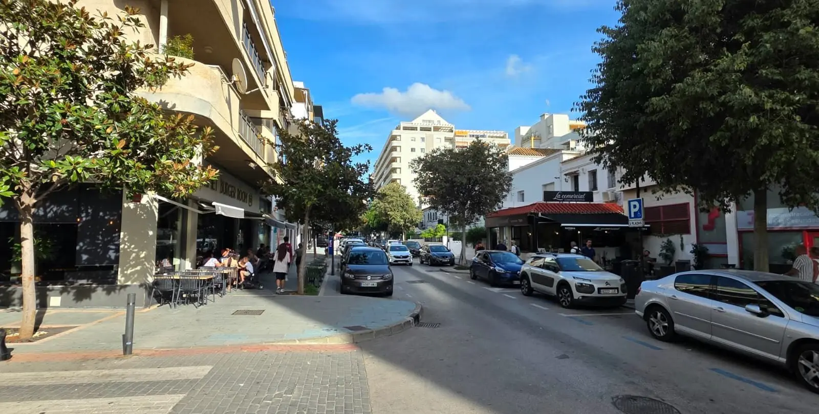 Venta de apartamento en planta media en Marbella 28
