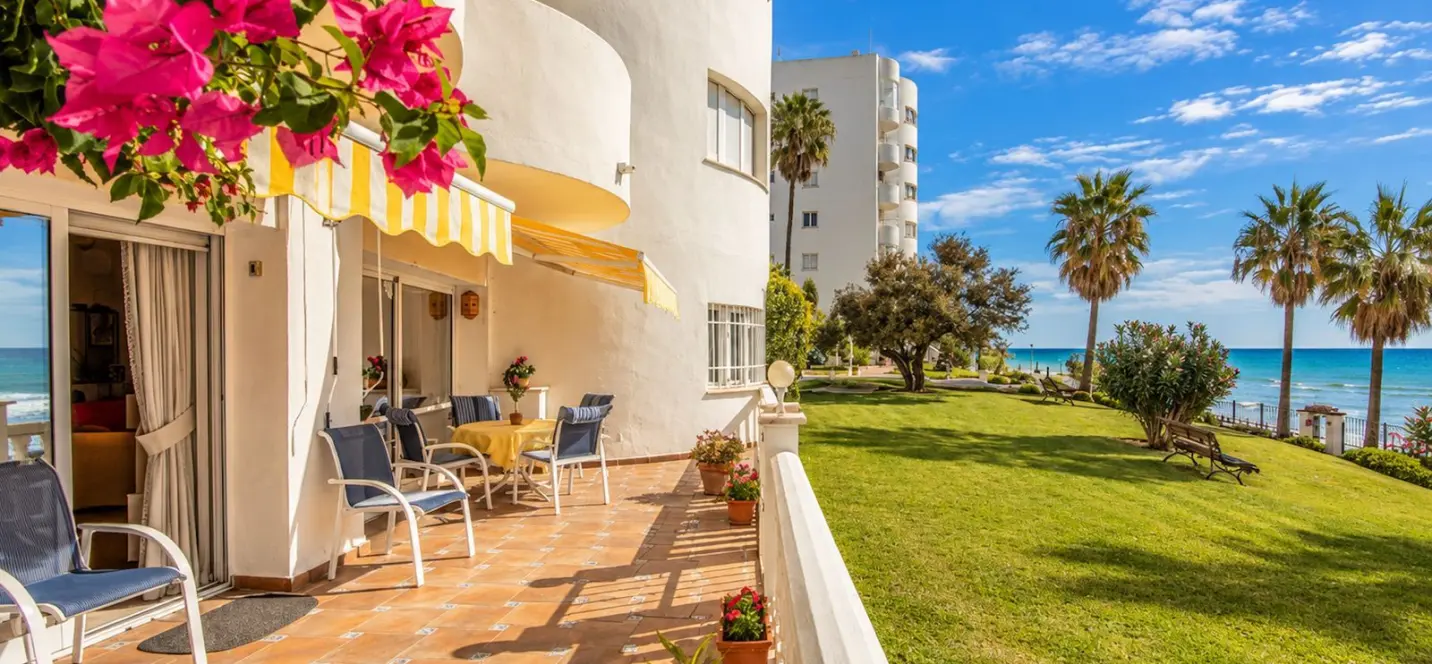 Venta de apartamento en planta baja en Calahonda 0