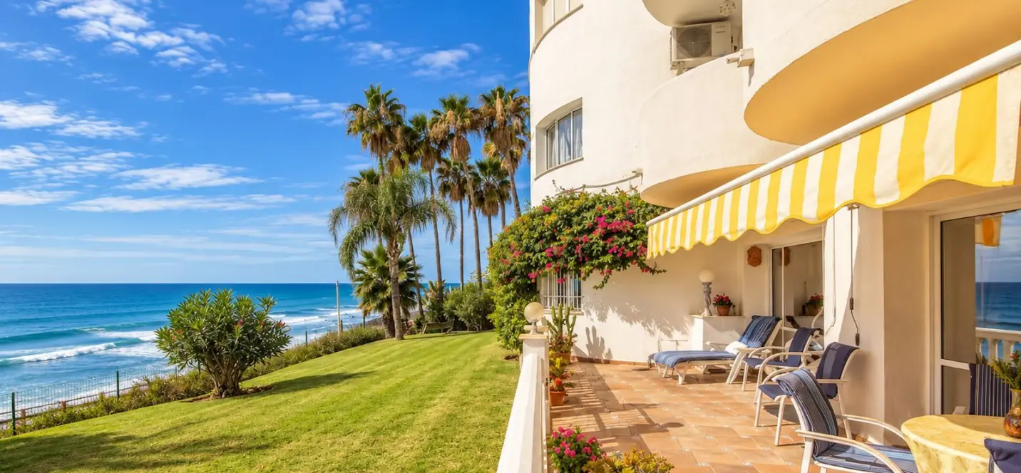 Venta de apartamento en planta baja en Calahonda 4