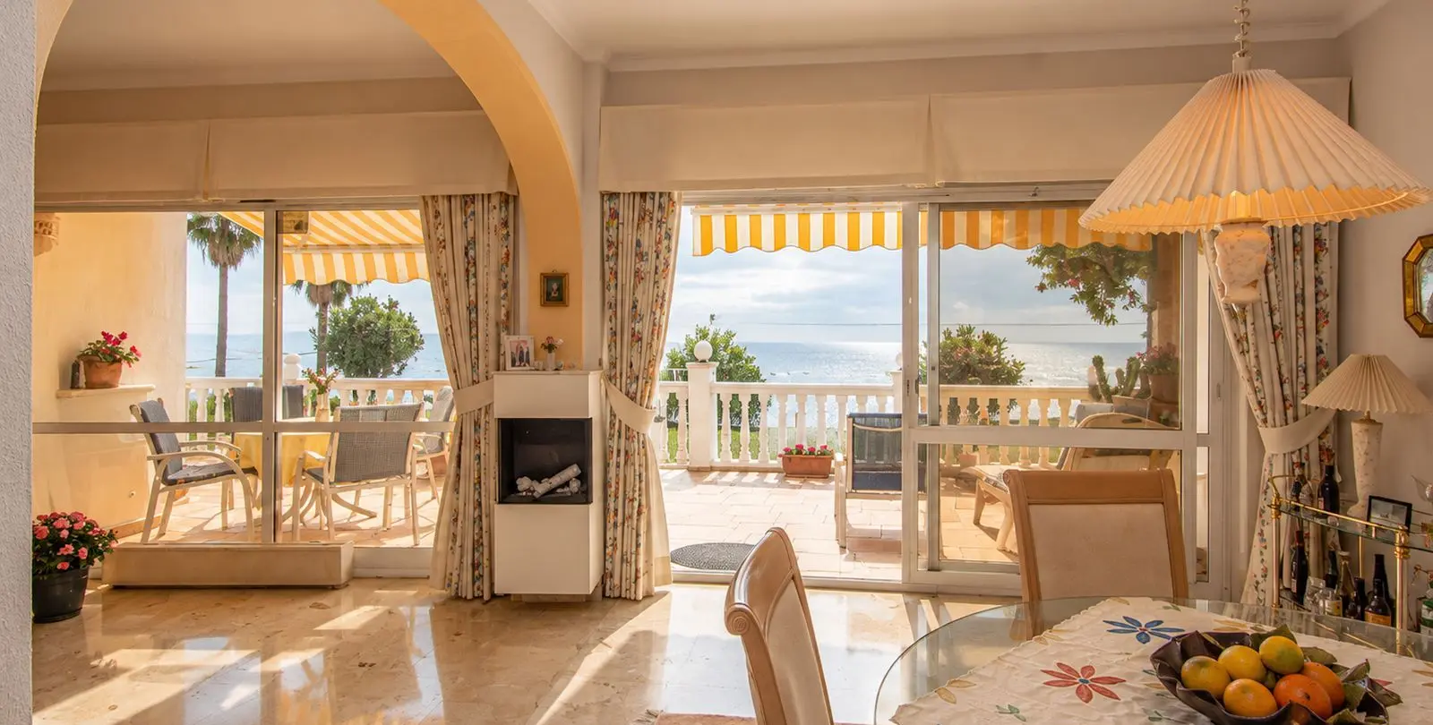 Venta de apartamento en planta baja en Calahonda 10