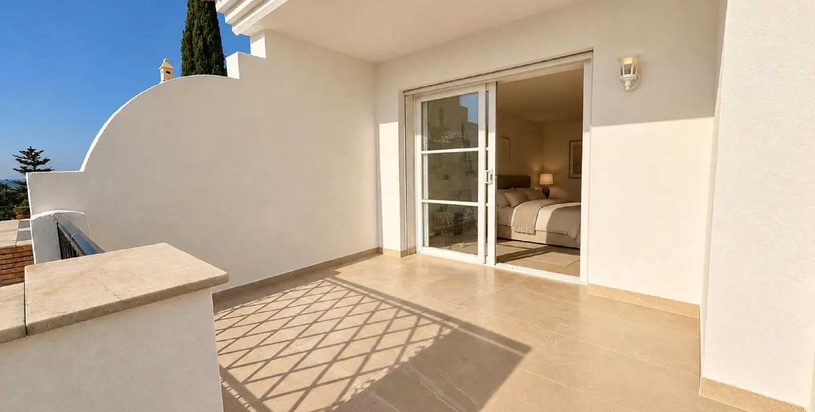 Sale of townhouse in Estepona 10