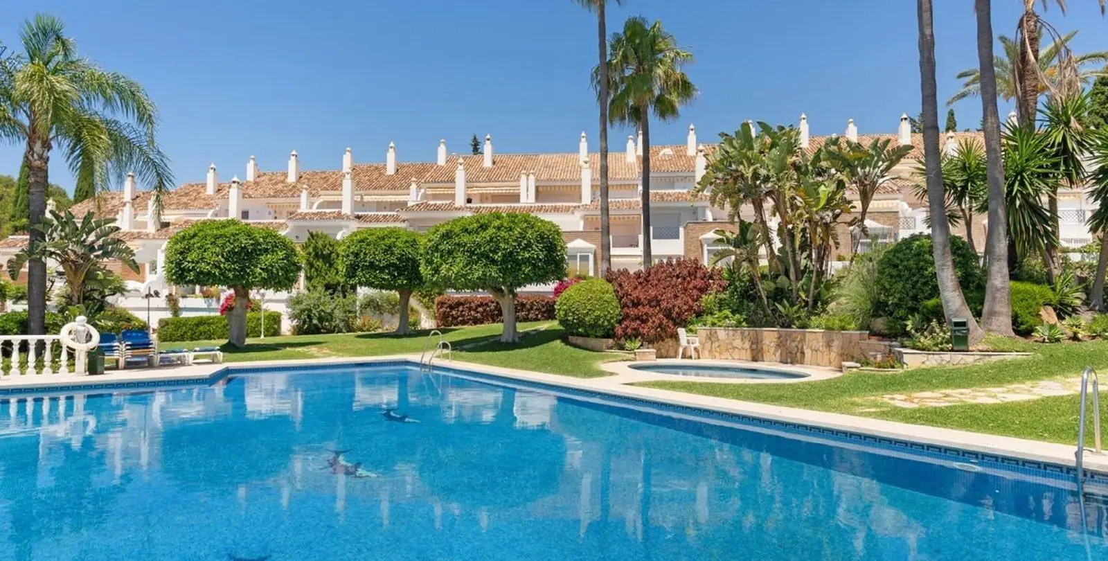Sale of townhouse in Estepona 23