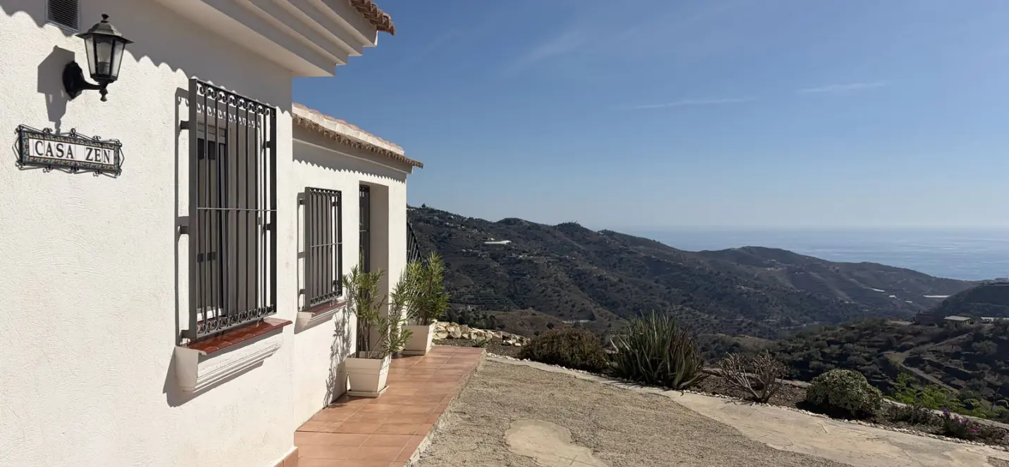 Venta de finca - cortijo en Sayalonga 4