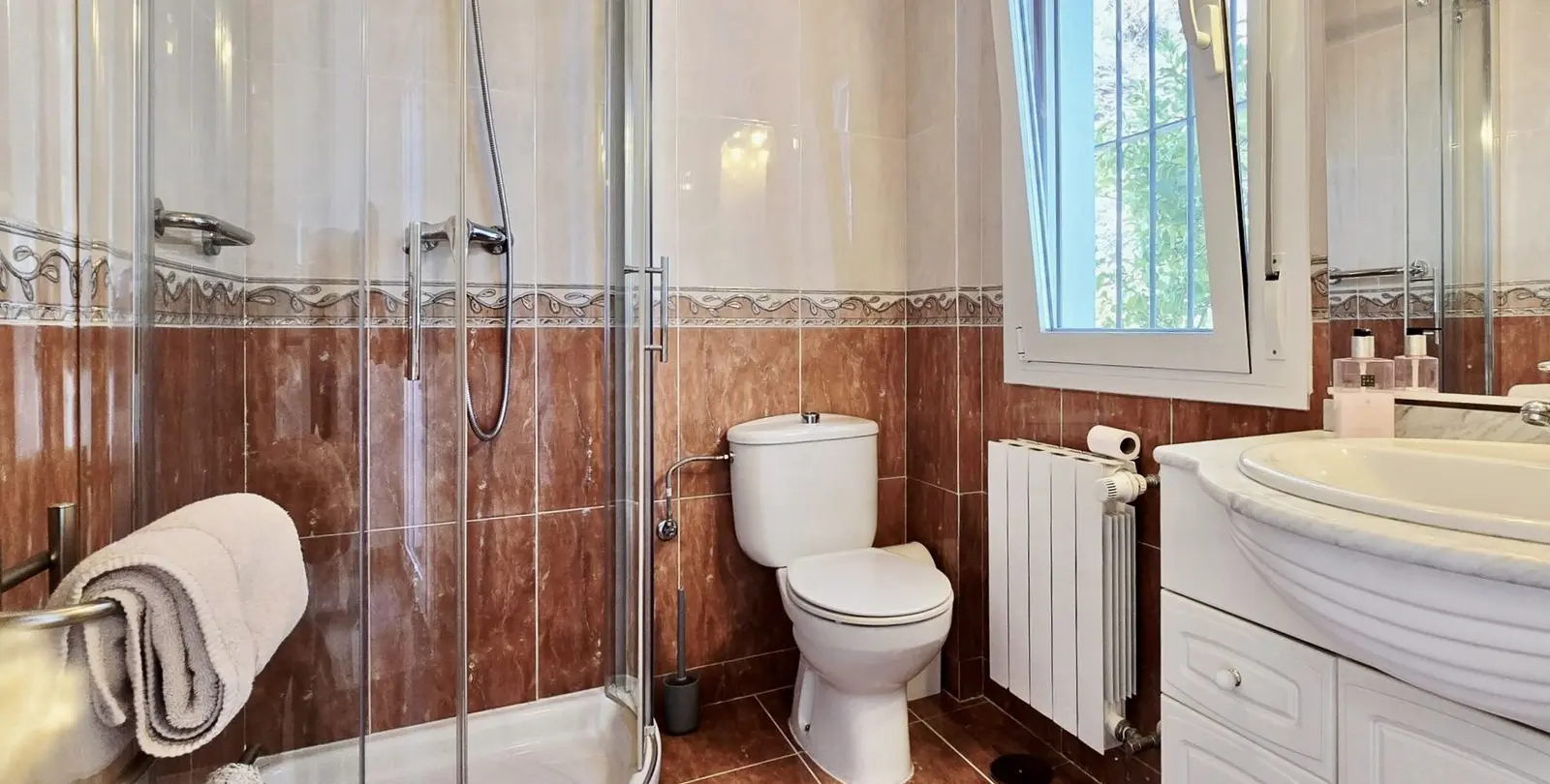 Venta de finca - cortijo en Sayalonga 17