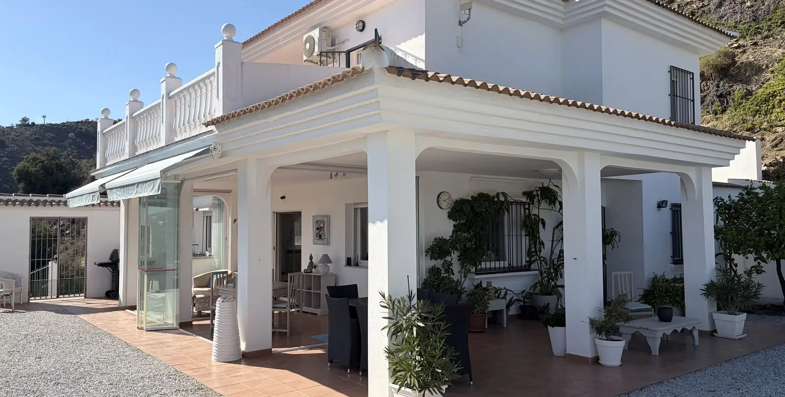 Venta de finca - cortijo en Sayalonga 26