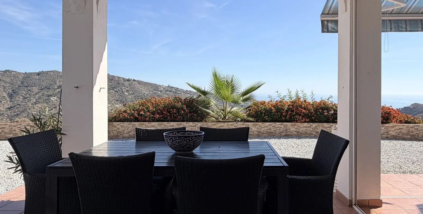 Venta de finca - cortijo en Sayalonga 33