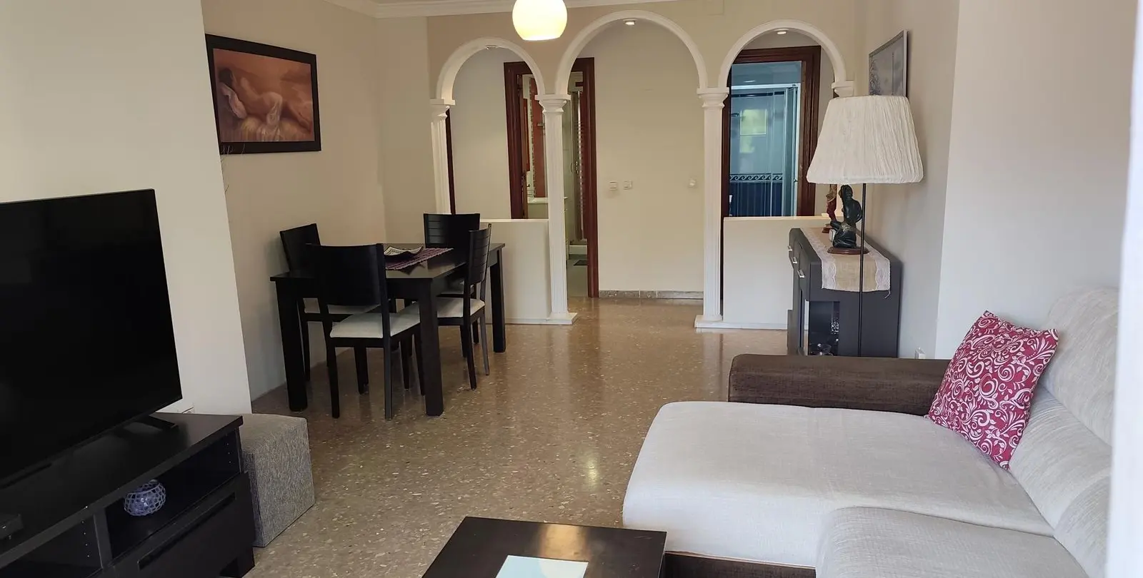 Venta de apartamento en planta baja en Ciudad Jardín 10