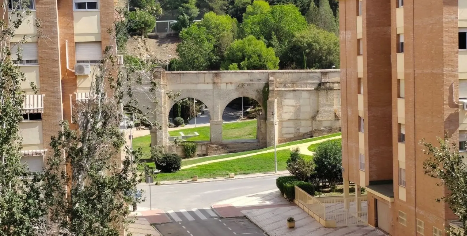 Venta de apartamento en planta baja en Ciudad Jardín 30