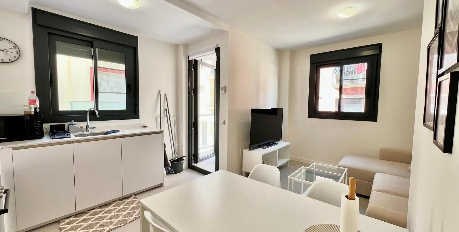 Sale of middle floor apartment in Los Boliches 4