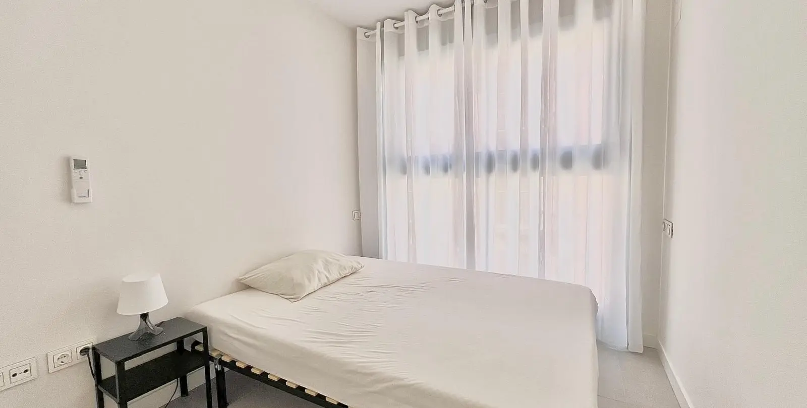 Sale of middle floor apartment in Los Boliches 8