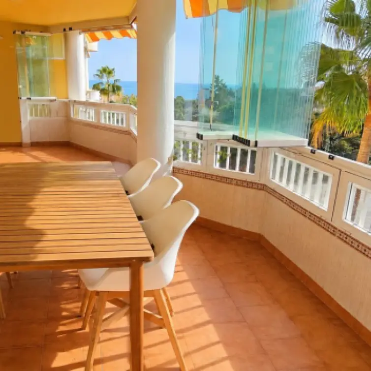 Sale of middle floor apartment in Torreblanca