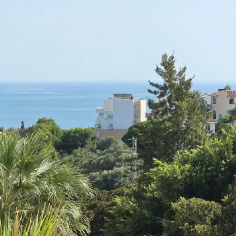 Sale of middle floor apartment in Torreblanca