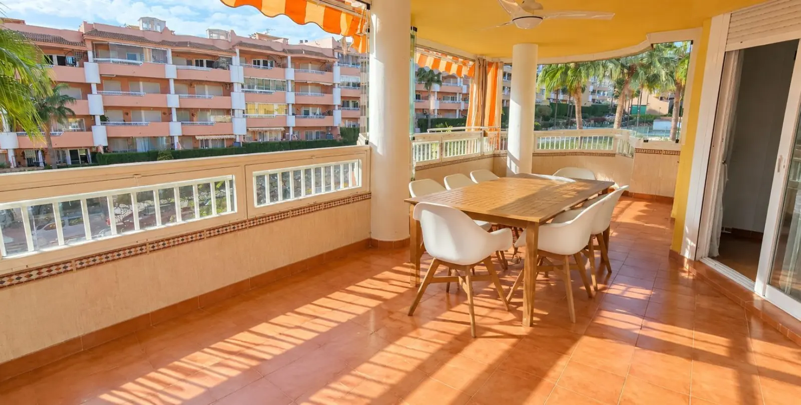 Sale of middle floor apartment in Torreblanca 4