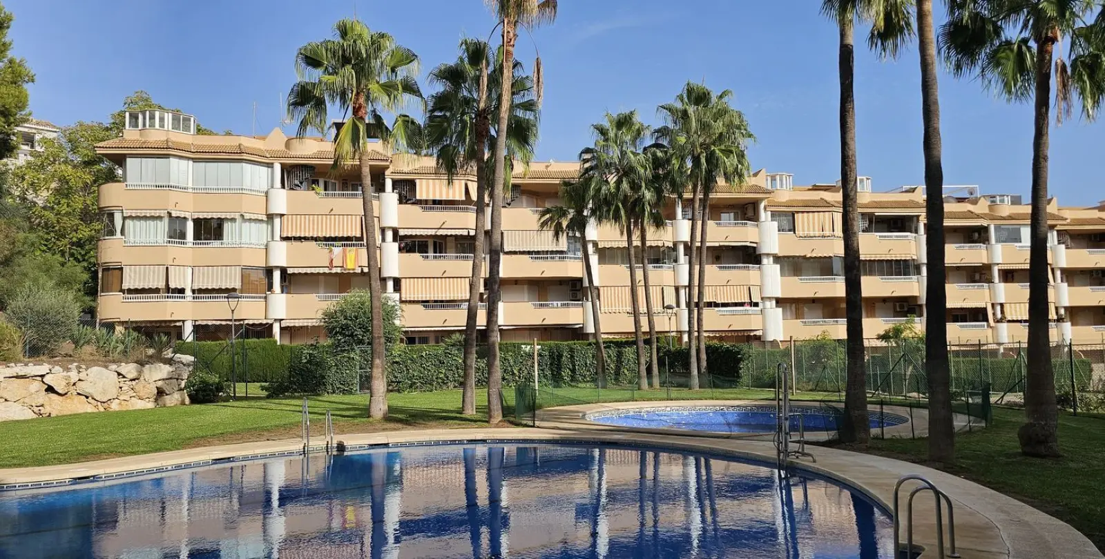 Sale of middle floor apartment in Torreblanca 5