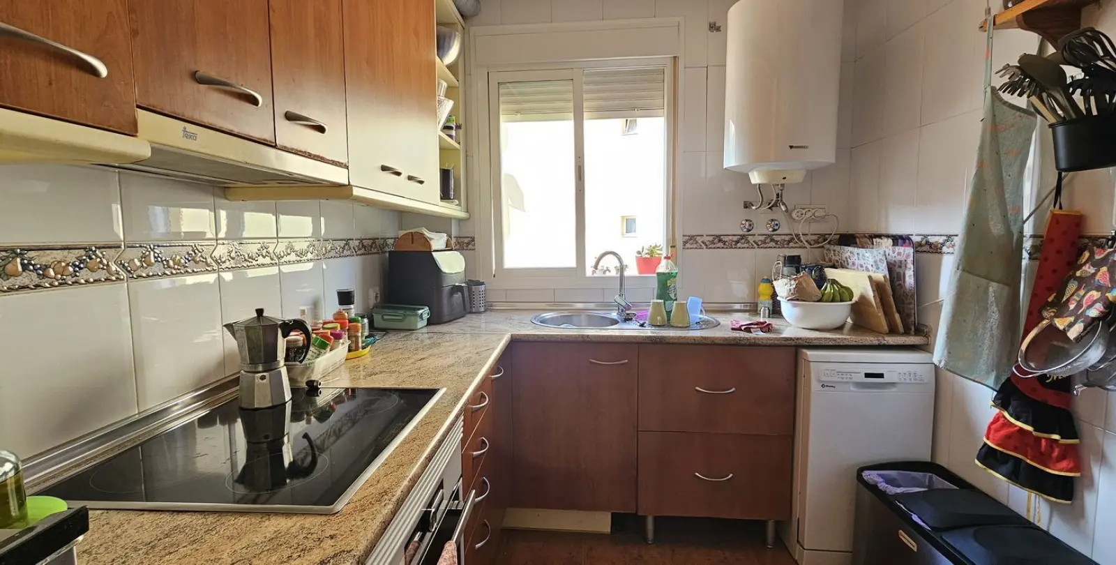 Sale of middle floor apartment in Torreblanca 10