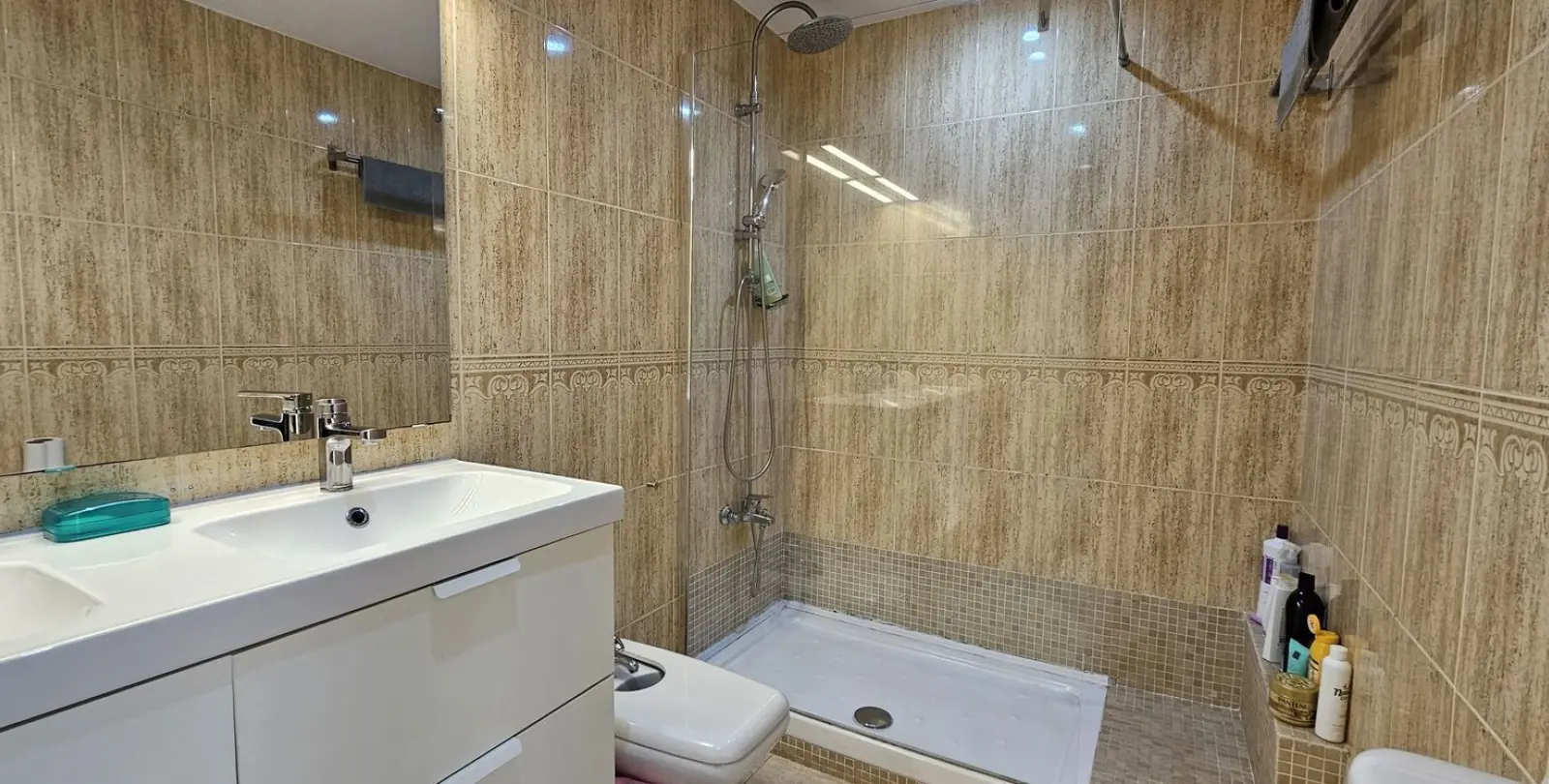 Sale of middle floor apartment in Torreblanca 14