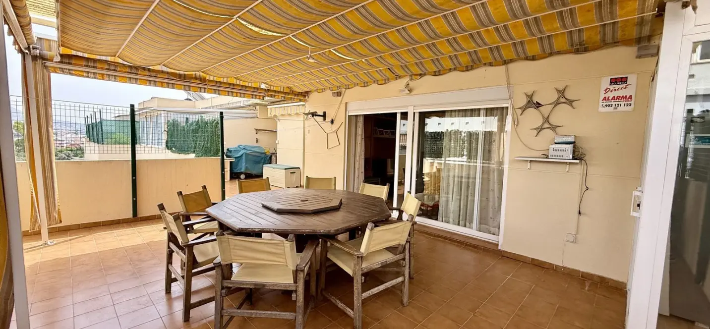Продажа пентхауса в Las Lagunas 4