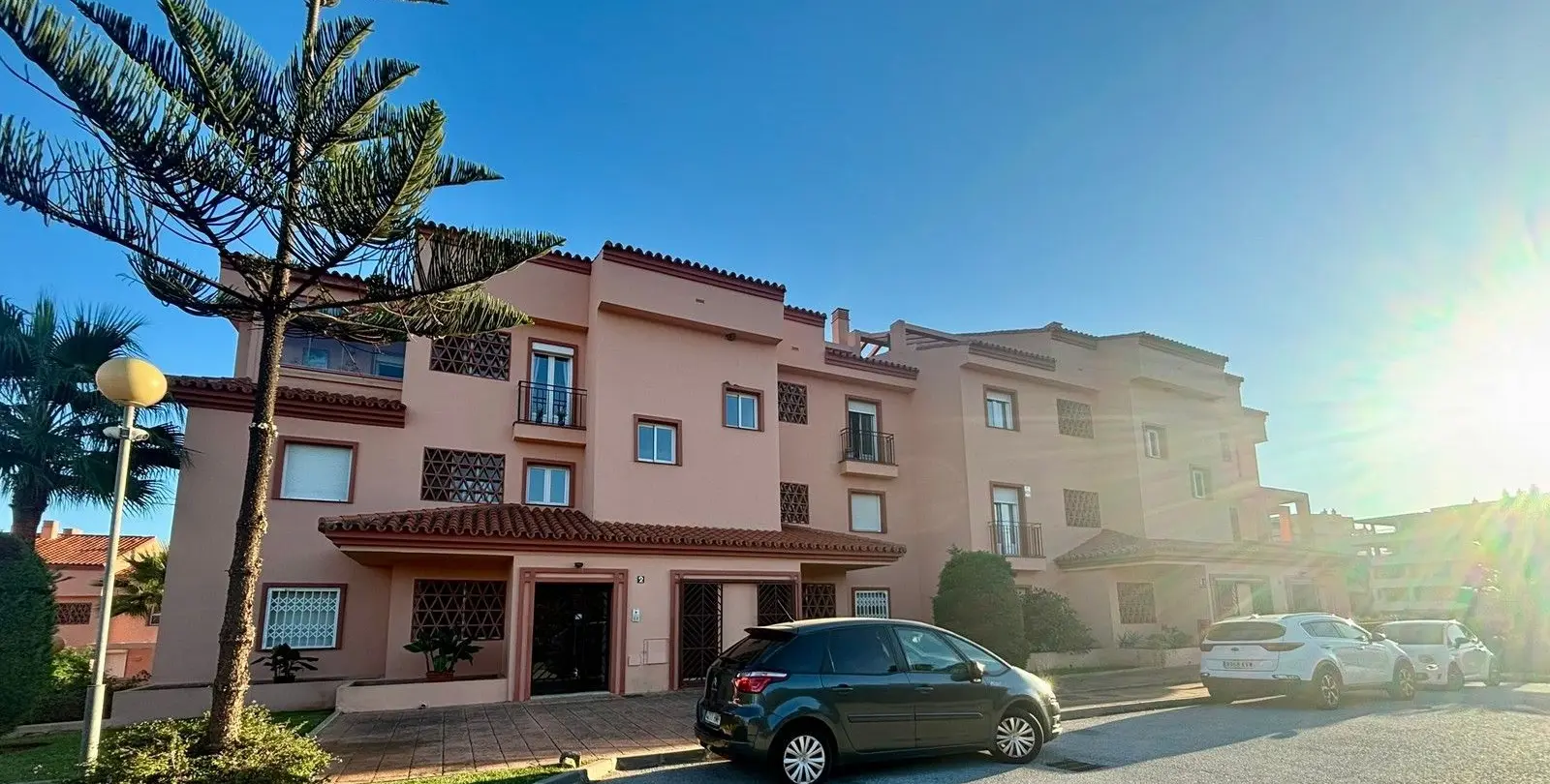 Продажа апартаментов на среднем этаже в Mijas Costa 1