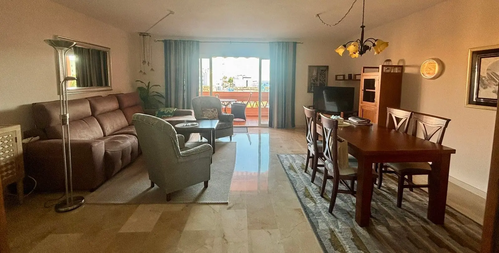 Продажа апартаментов на среднем этаже в Mijas Costa 7