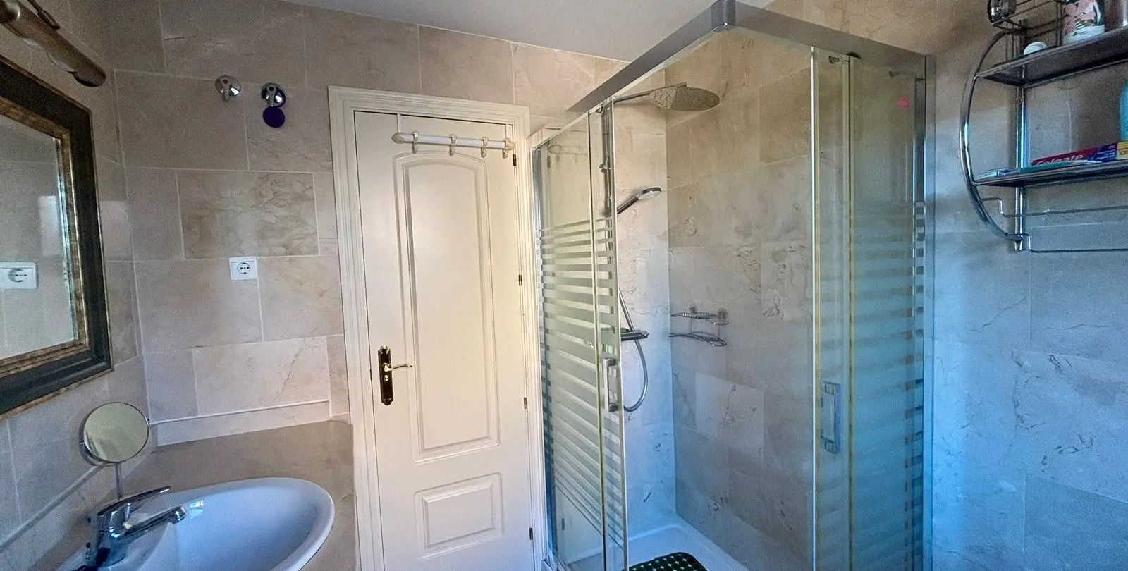 Продажа апартаментов на среднем этаже в Mijas Costa 11