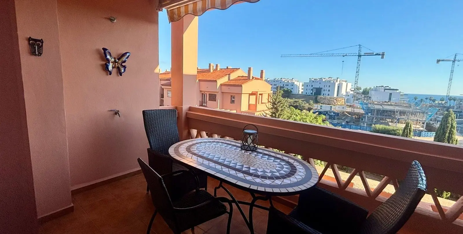 Продажа апартаментов на среднем этаже в Mijas Costa 13