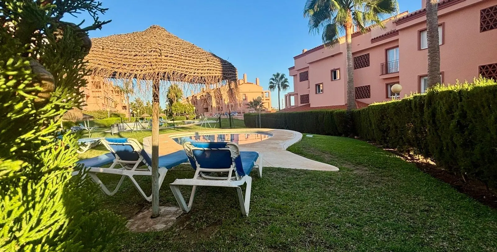 Продажа апартаментов на среднем этаже в Mijas Costa 14