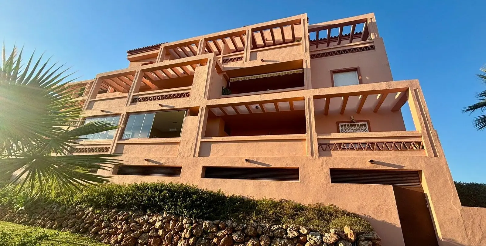 Продажа апартаментов на среднем этаже в Mijas Costa 17